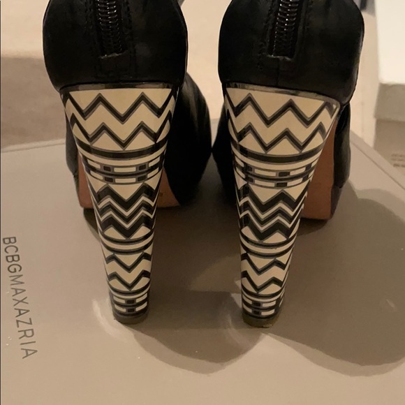 BCBGMaxAzria Heels - Picture 8 of 10